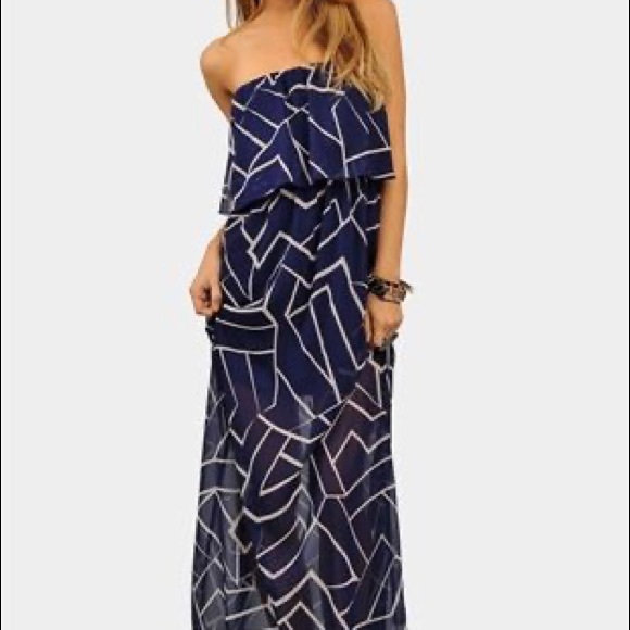 Necessary Clothing Dresses & Skirts - Navy geometric maxi dress size small
